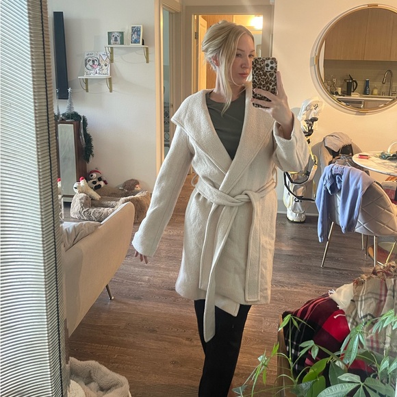 Aritzia jacket - Picture 5 of 6